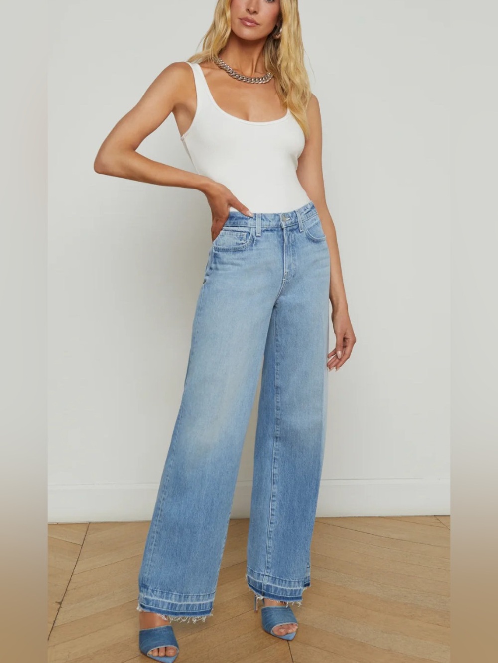 L'AGENCE  
Scottie Wide-Leg Jean   Color: ZION
Size 30